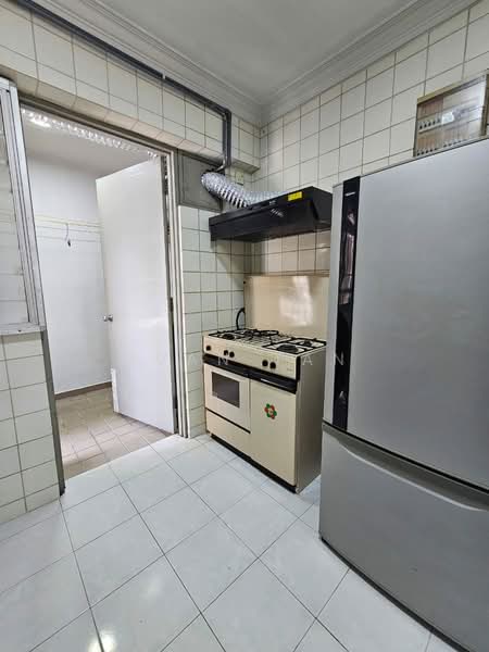 Condominium for Rent at Mont Kiara Pines - Ivan Tan - Kitchen - PropertyGuru.com.my