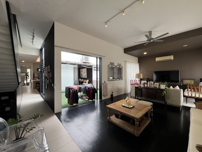 2.5-storey Terraced House for Sale in Taman Melawati (Ulu Kelang) - Lucas Choo - Living Room - PropertyGuru.com.my