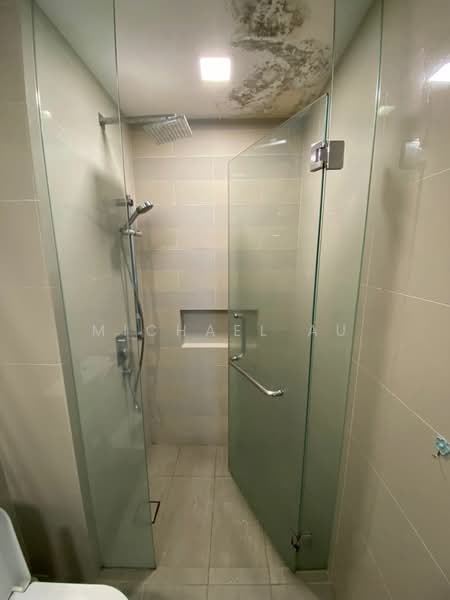 Service Residence for Sale at Ramada (One @ Bukit Ceylon) - Michael Au - Bathroom - PropertyGuru.com.my