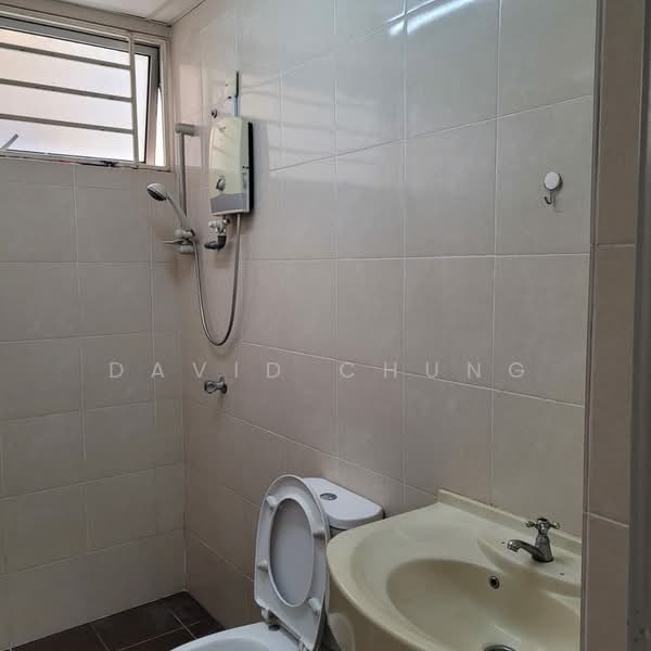 Kondominium untuk Dijual di Platinum Lake PV 20 - David Chung - Bathroom - PropertyGuru.com.my