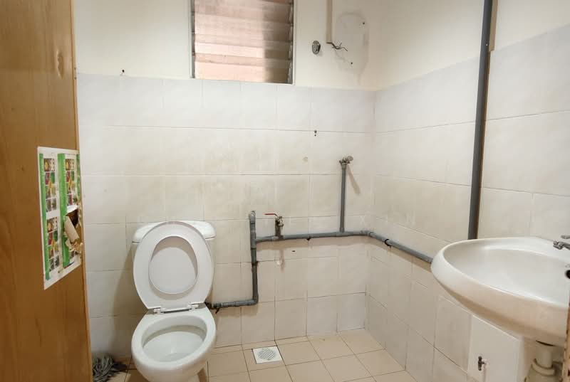 Condominium for Sale at Warisan City View - Chin Yee Xin - Bathroom - PropertyGuru.com.my