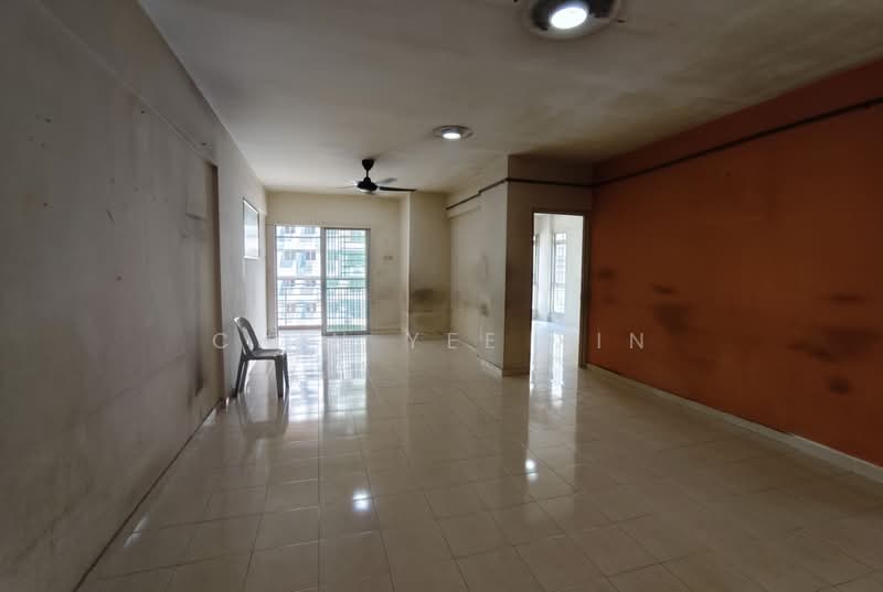 Condominium for Sale at Warisan City View - Chin Yee Xin - Living Room - PropertyGuru.com.my