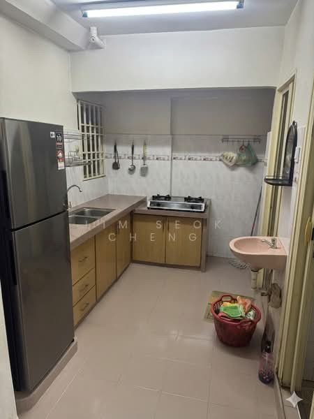 Apartment for Sale at Krystal Idaman - Lim Seok Cheng - Kitchen - PropertyGuru.com.my