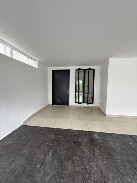 Rumah Teres 3 Tingkat untuk Dijual di Taman Melawati (Ulu Kelang) - Alan Chin - Entrance - PropertyGuru.com.my