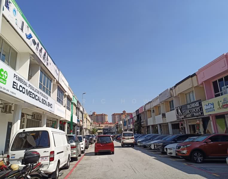 Shop for Sale in Bandar Puteri Puchong (Puchong) - Eric How - Exterior - PropertyGuru.com.my
