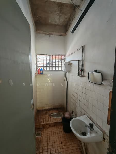 Rumah Teres untuk Dijual di Ayer Keroh (Melaka) - Ramona Tan - Bathroom - PropertyGuru.com.my