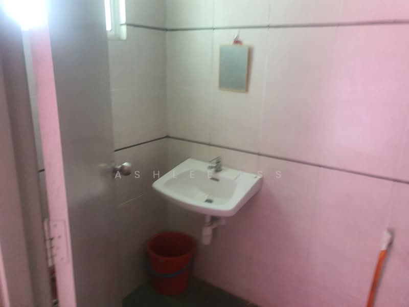 Kedai / Pejabat untuk Dijual di Shah Alam (Selangor) - Ashlee LSS - Bathroom - PropertyGuru.com.my