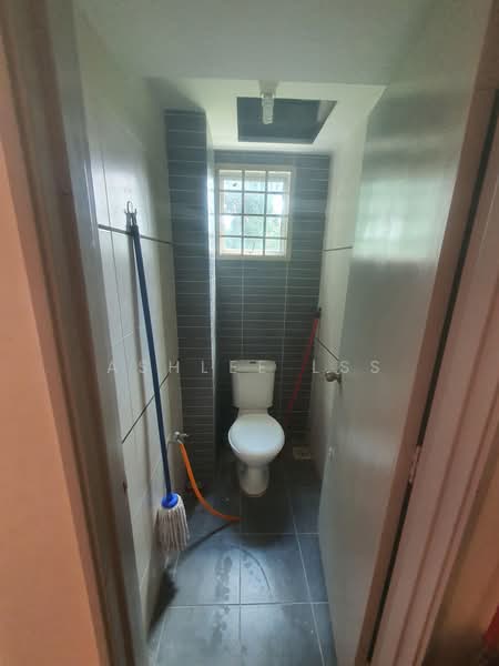 Kedai / Pejabat untuk Dijual di Shah Alam (Selangor) - Ashlee LSS - Bathroom - PropertyGuru.com.my