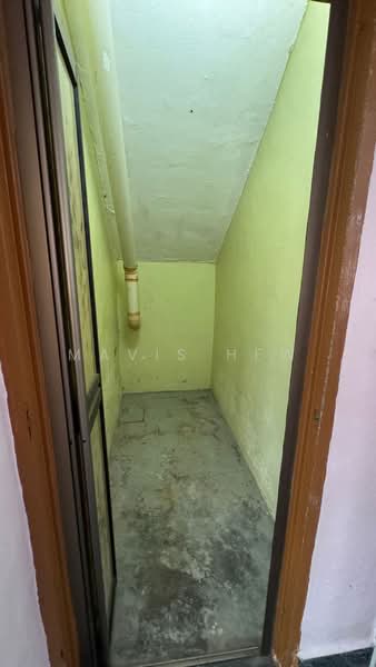 Rumah Teres 2 Tingkat untuk Disewa di Taman Bukit Jaya (Ulu Tiram) - Mavis Hew - Interior - PropertyGuru.com.my