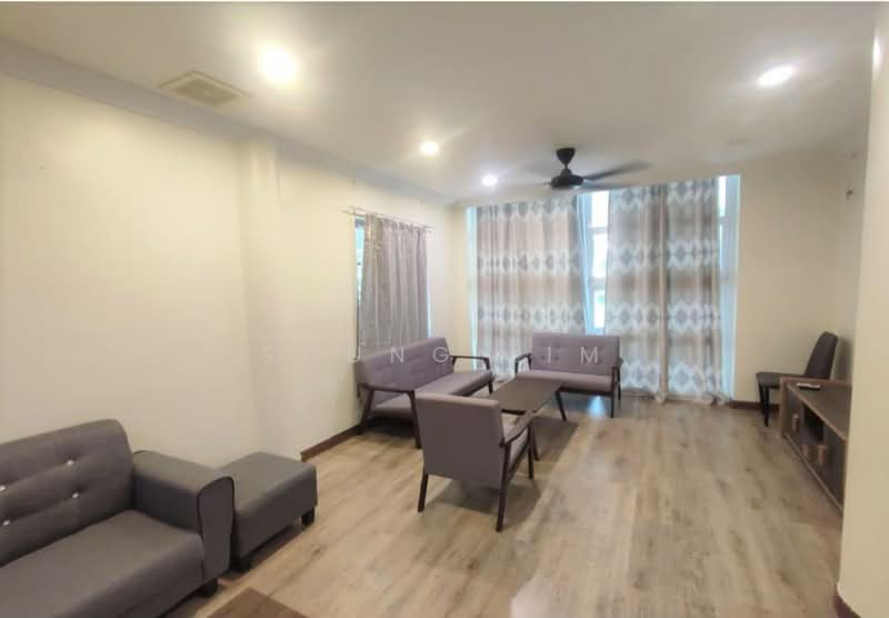 Semi-Detached House for Rent in Seksyen 13 (Shah Alam) - Soung Lim - Living Room - PropertyGuru.com.my