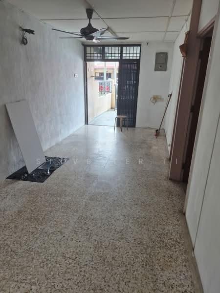 Rumah Teres 1 Tingkat untuk Dijual di Bayan Baru (Penang) - Silvester Ti - Entrance - PropertyGuru.com.my