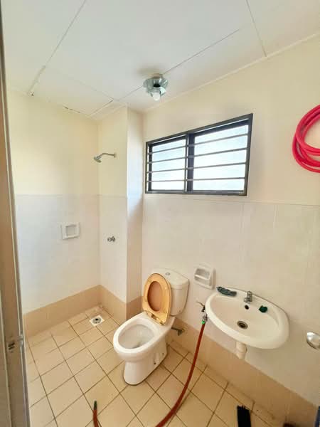 2-storey Terraced House for Sale in Sungai Buloh (Selangor) - Farhan Rafael - Bathroom - PropertyGuru.com.my