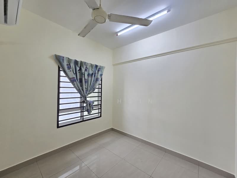 Service Residence for Rent at SuriaMas Suites - Yee Hsin - PropertyGuru.com.my