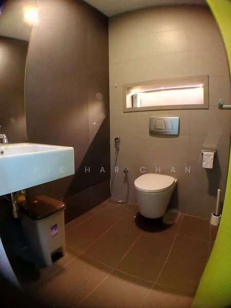 Office for Sale in Mid Valley City (Kuala Lumpur) - Pik Har Chan - Bathroom - PropertyGuru.com.my