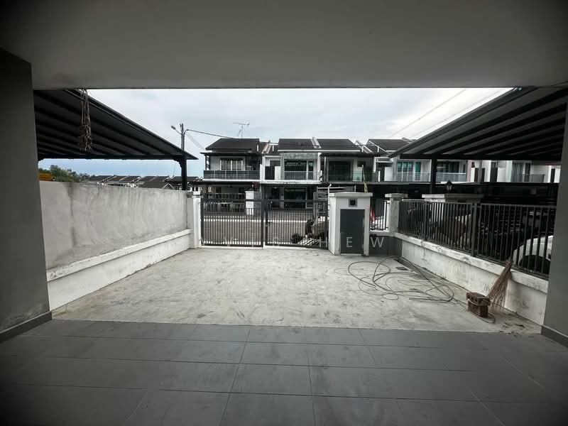 Rumah Teres 2 Tingkat untuk Dijual di Bandar Tiram (Ulu Tiram) - Mavis Hew - Exterior - PropertyGuru.com.my