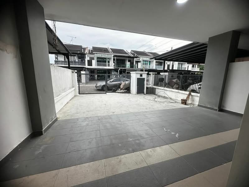 Rumah Teres 2 Tingkat untuk Dijual di Bandar Tiram (Ulu Tiram) - Mavis Hew - Exterior - PropertyGuru.com.my