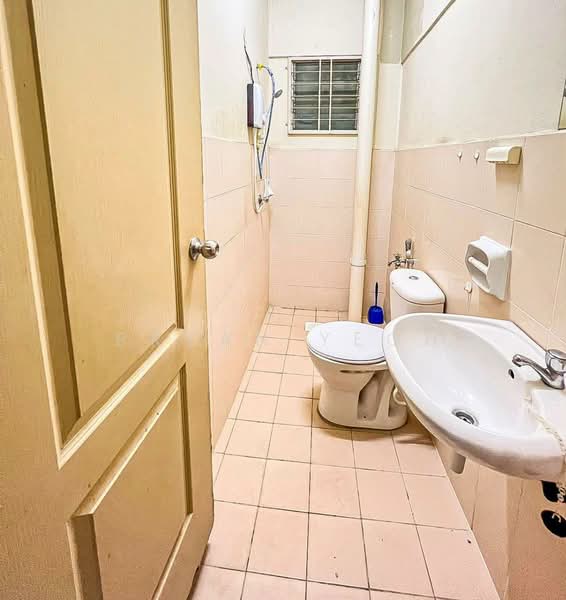 Kondominium untuk Disewa di Sentul Utama Condominium - Bryan Yeoh - Bathroom - PropertyGuru.com.my