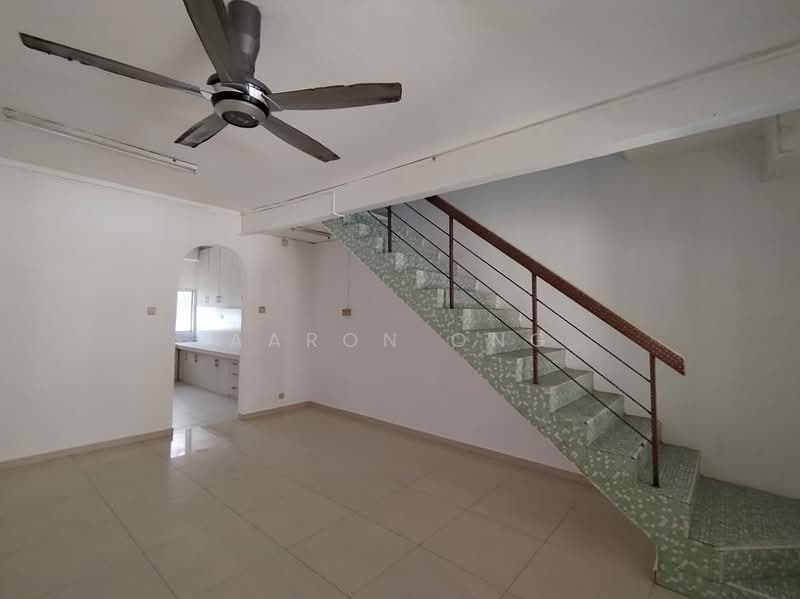 2-storey Terraced House for Rent in Taman Sri Rampai (Wangsa Maju) - Aaron Ong - Living Room - PropertyGuru.com.my