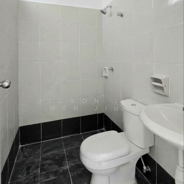 Rumah Teres 1 Tingkat untuk Dijual di Taman Tasik Utama (Bukit Katil) - Dicson Loh Wen Jiun - Bathroom - PropertyGuru.com.my