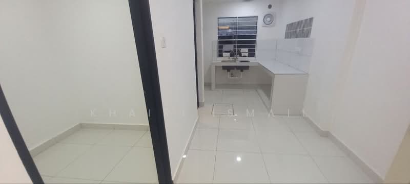 Rumah Teres 2 Tingkat untuk Dijual di Taman Johor Jaya (Johor Bahru) - Khairi Ismail - Kitchen - PropertyGuru.com.my