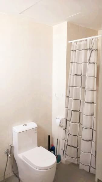 Kondominium untuk Disewa di The Promenade - Jinelle Ong - Bathroom - PropertyGuru.com.my