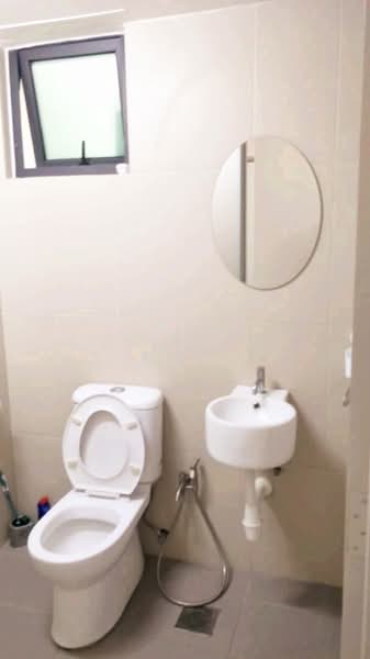 Kondominium untuk Disewa di The Promenade - Jinelle Ong - Bathroom - PropertyGuru.com.my
