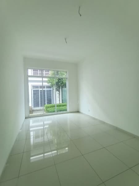 Rumah Teres 2 Tingkat untuk Disewa di Eco Majestic (Semenyih) - CK Law - Interior - PropertyGuru.com.my