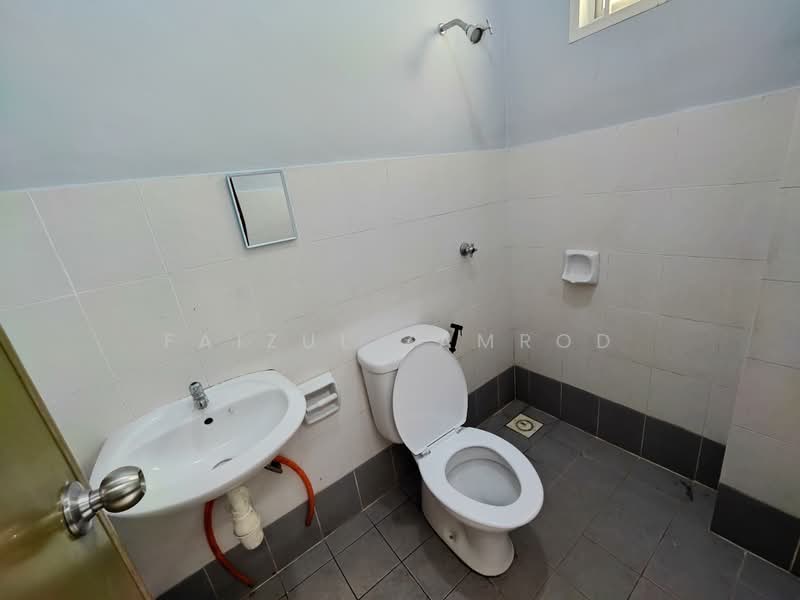 Rumah Teres 2 Tingkat untuk Dijual di Bandar Teknologi Kajang (Kajang) - Faizul Zamrod - Bathroom - PropertyGuru.com.my