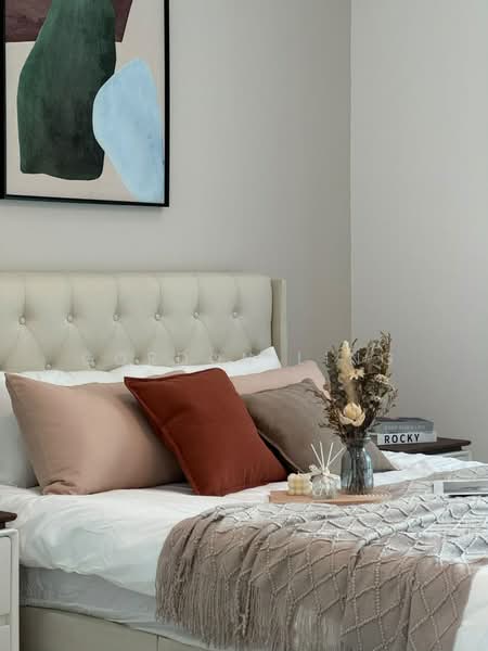 Servis Apartment untuk Disewa di Dorsett Waterfront Subang - Gordon Ling - Bedroom - PropertyGuru.com.my