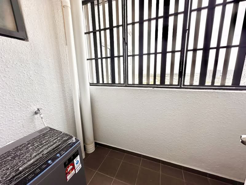 Servis Apartment untuk Disewa di Casa Embun - Lok Teh - Balcony - PropertyGuru.com.my