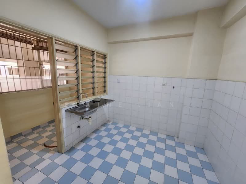 Apartment for Sale at Seri Puri - Elaine Lian - Kitchen - PropertyGuru.com.my