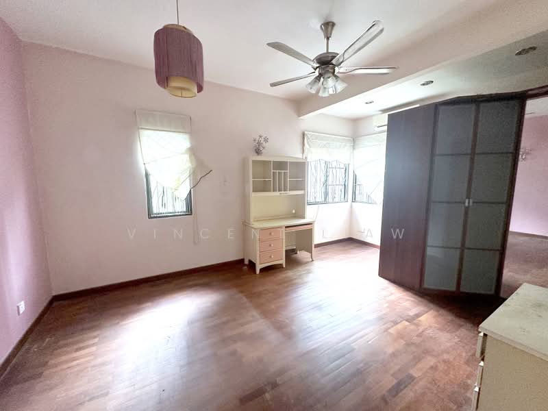 Rumah Berkembar untuk Dijual di Sierra Damansara (Kota Damansara) - Vincent Liaw - Bedroom - PropertyGuru.com.my