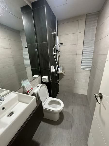 Kondominium untuk Disewa di Admiral Residences - Ramona Tan - Bathroom - PropertyGuru.com.my