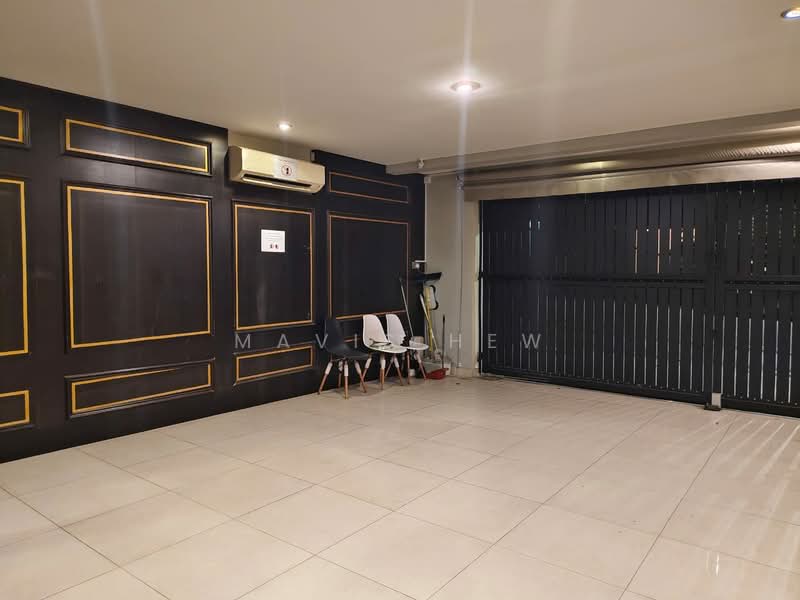 Rumah Teres 2 Tingkat untuk Disewa di Bandar Seri Alam (Masai) - Mavis Hew - Entrance - PropertyGuru.com.my