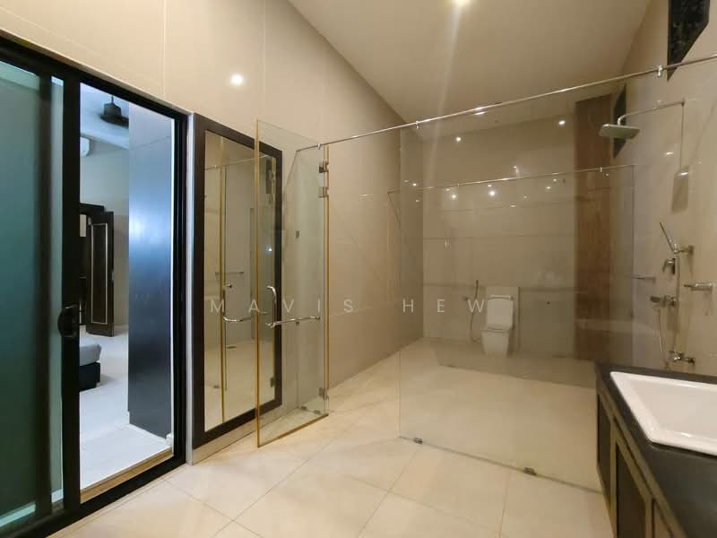 Rumah Teres 2 Tingkat untuk Disewa di Bandar Seri Alam (Masai) - Mavis Hew - Bathroom - PropertyGuru.com.my