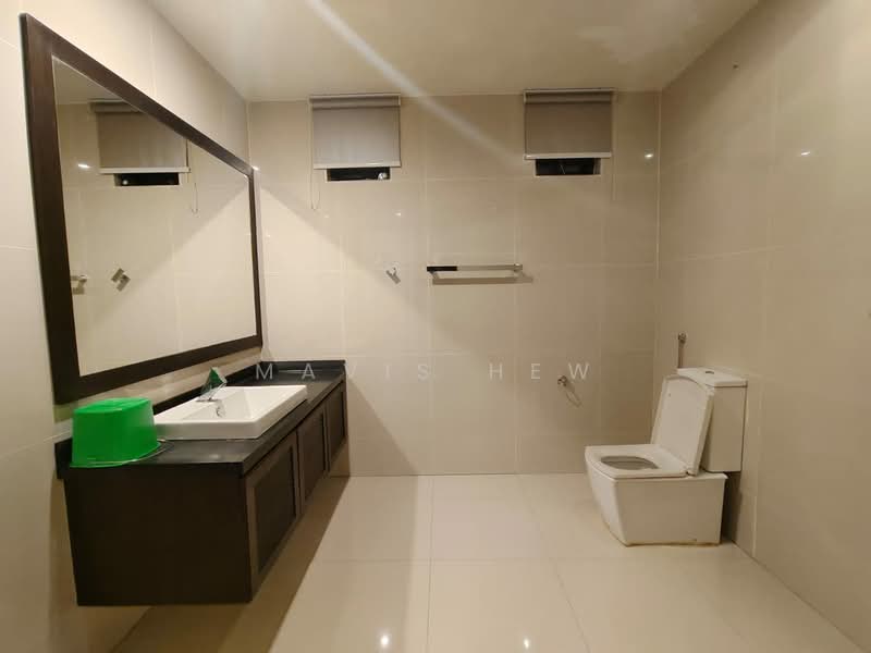 Rumah Teres 2 Tingkat untuk Disewa di Bandar Seri Alam (Masai) - Mavis Hew - Bathroom - PropertyGuru.com.my