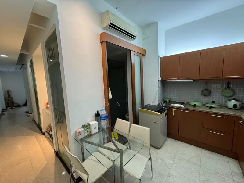 Kondominium untuk Disewa di 10 Semantan Suites - Jason Low - Kitchen - PropertyGuru.com.my