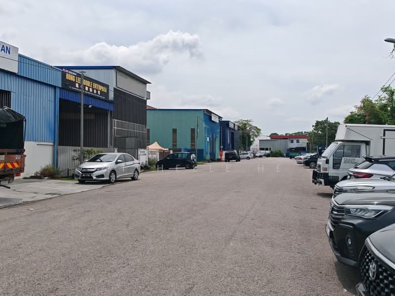 Kilang untuk Disewa di Kawasan Perindustrian Mount Austin (Tebrau) - Michelle He - Exterior - PropertyGuru.com.my