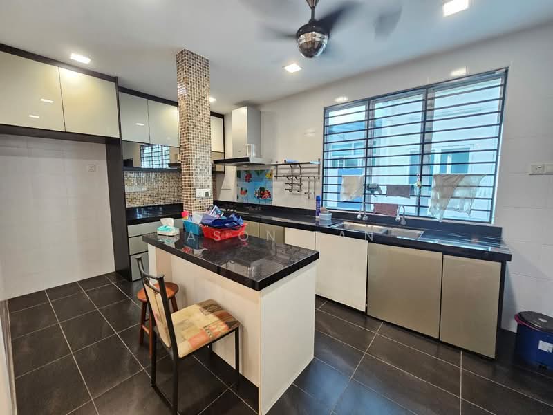 2-storey Terraced House for Sale in TAMAN PUCHONG UTAMA (Puchong) - Jason Tan - Kitchen - PropertyGuru.com.my