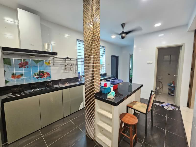 2-storey Terraced House for Sale in TAMAN PUCHONG UTAMA (Puchong) - Jason Tan - Kitchen - PropertyGuru.com.my