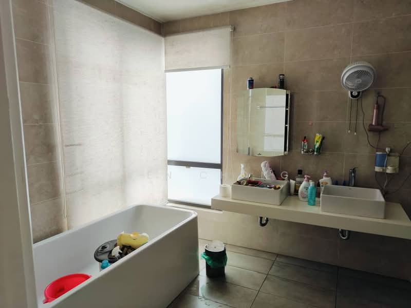 Rumah Banglo untuk Dijual di Kota Kemuning (Shah Alam) - Even Chong - Bathroom - PropertyGuru.com.my