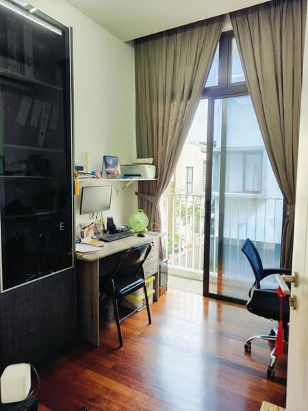 Rumah Banglo untuk Dijual di Kota Kemuning (Shah Alam) - Even Chong - Study - PropertyGuru.com.my