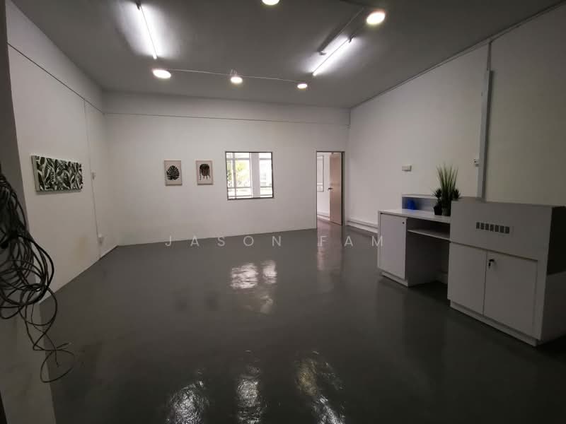 Shop / Office for Rent in Taman Mount Austin (Tebrau) - Jason Fam - Interior - PropertyGuru.com.my