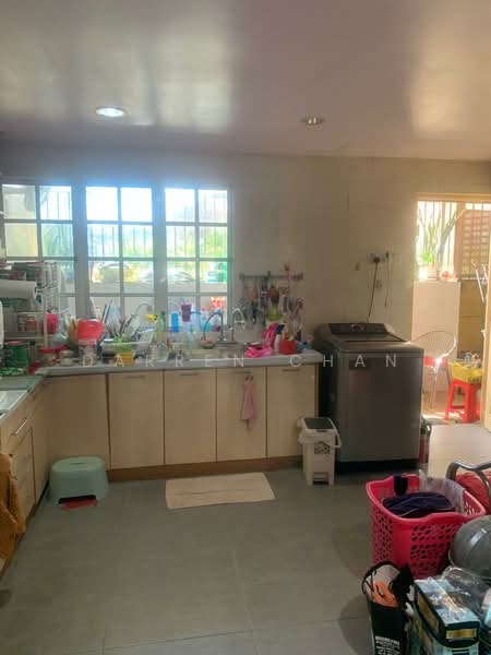 2.5-storey Terraced House for Sale in Seri Kembangan (Selangor) - Darren Chan - Kitchen - PropertyGuru.com.my