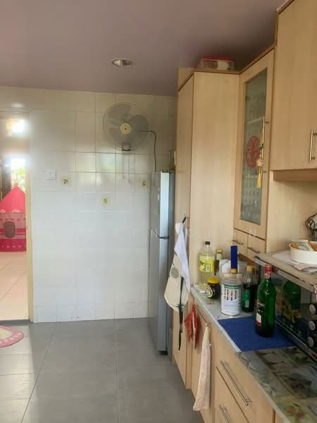 2.5-storey Terraced House for Sale in Seri Kembangan (Selangor) - Darren Chan - Kitchen - PropertyGuru.com.my