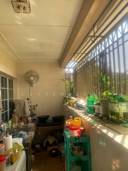 2.5-storey Terraced House for Sale in Seri Kembangan (Selangor) - Darren Chan - Kitchen - PropertyGuru.com.my