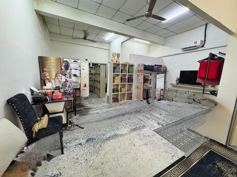 Shop for Sale in Saujana Utama (Selangor) - Liza Khalid - PropertyGuru.com.my