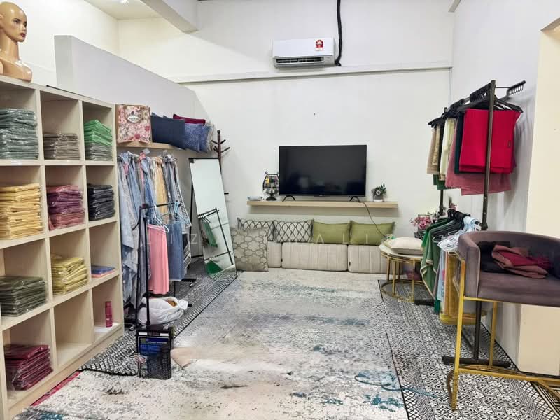 Shop for Sale in Saujana Utama (Selangor) - Liza Khalid - PropertyGuru.com.my