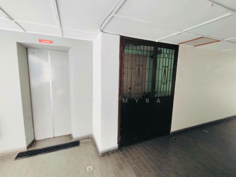 Apartment for Rent at Mutiara Serdang (Turf View) - Maya Myra - Corridor - PropertyGuru.com.my