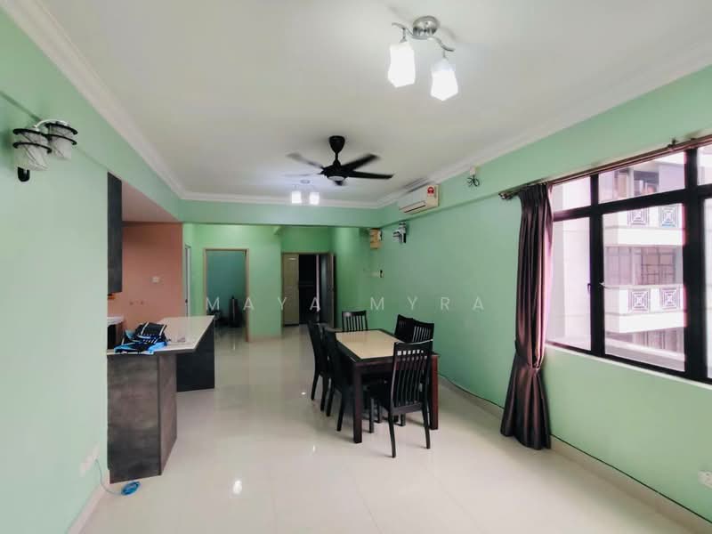 Apartment for Rent at Mutiara Serdang (Turf View) - Maya Myra - Dining Room - PropertyGuru.com.my